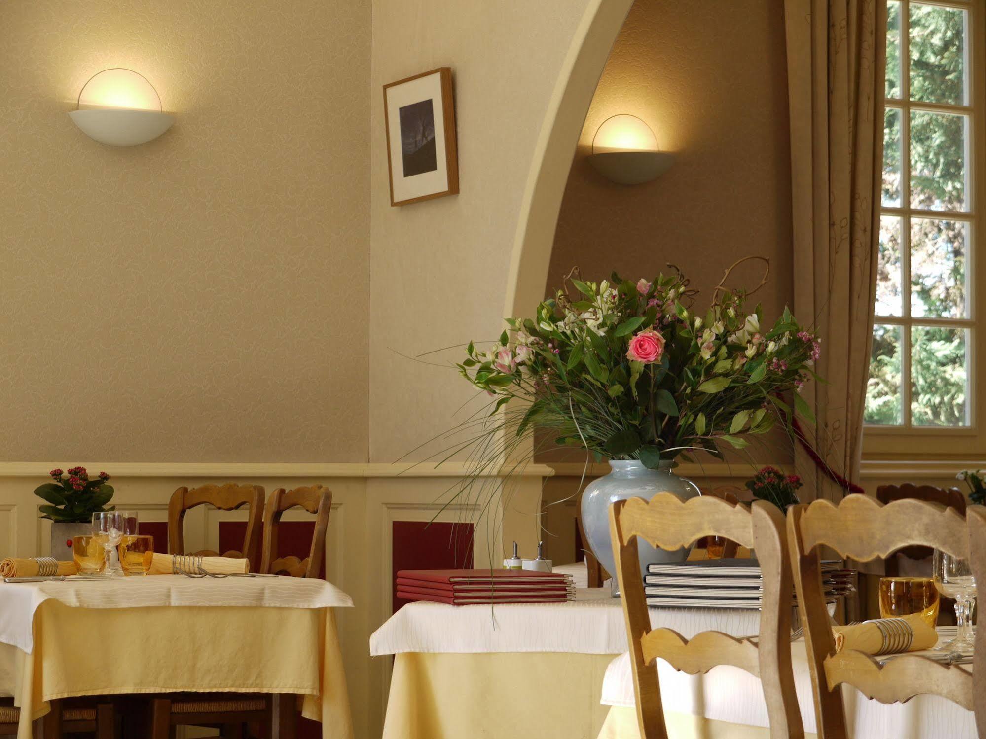 Castel Mireio Bed & Breakfast Cairanne Exterior photo